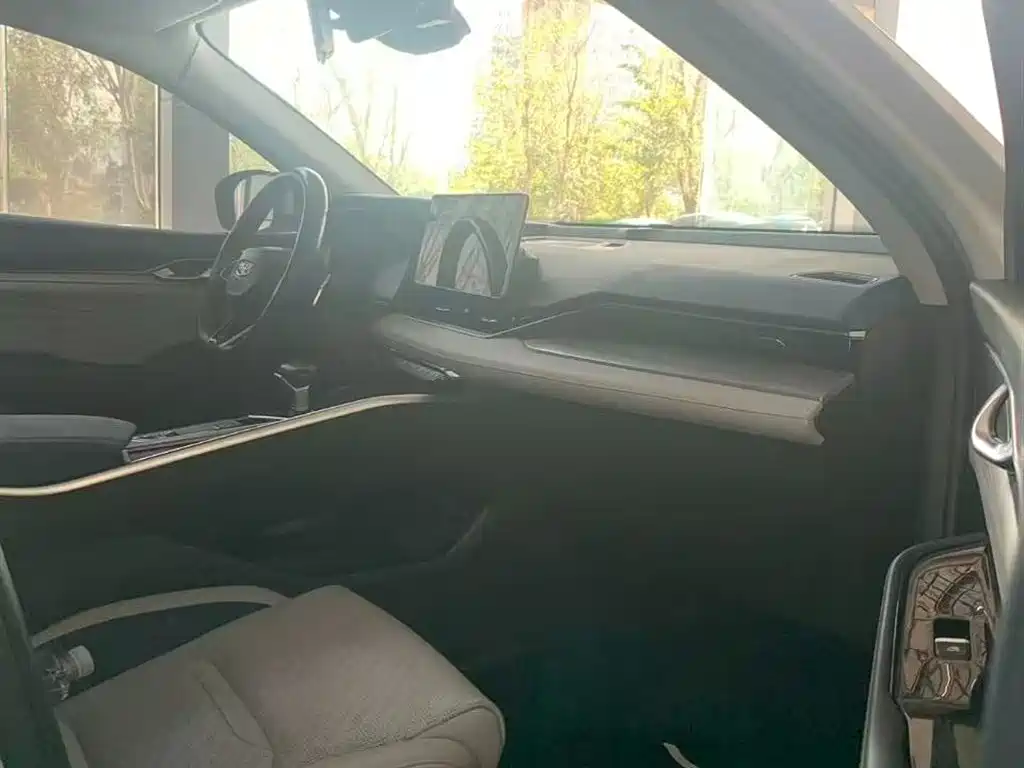 GEELY AUTOMOBILE XINGRUI