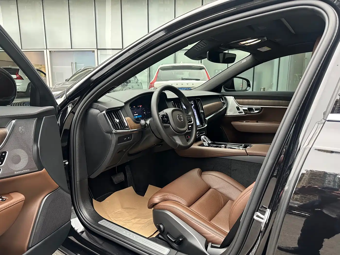 VOLVO S90 PLUG IN HYBRID