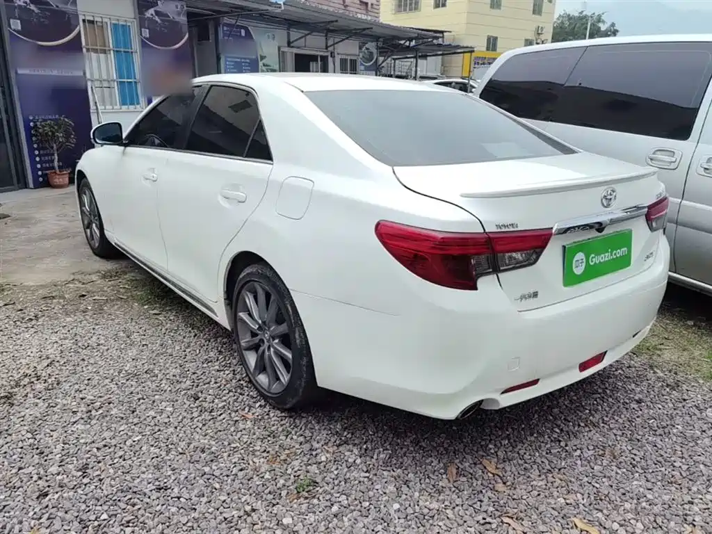 Toyota Reiz 2013 2.5V Premium Edition фото 5