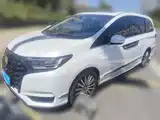 Photo 1 - Honda Elysion