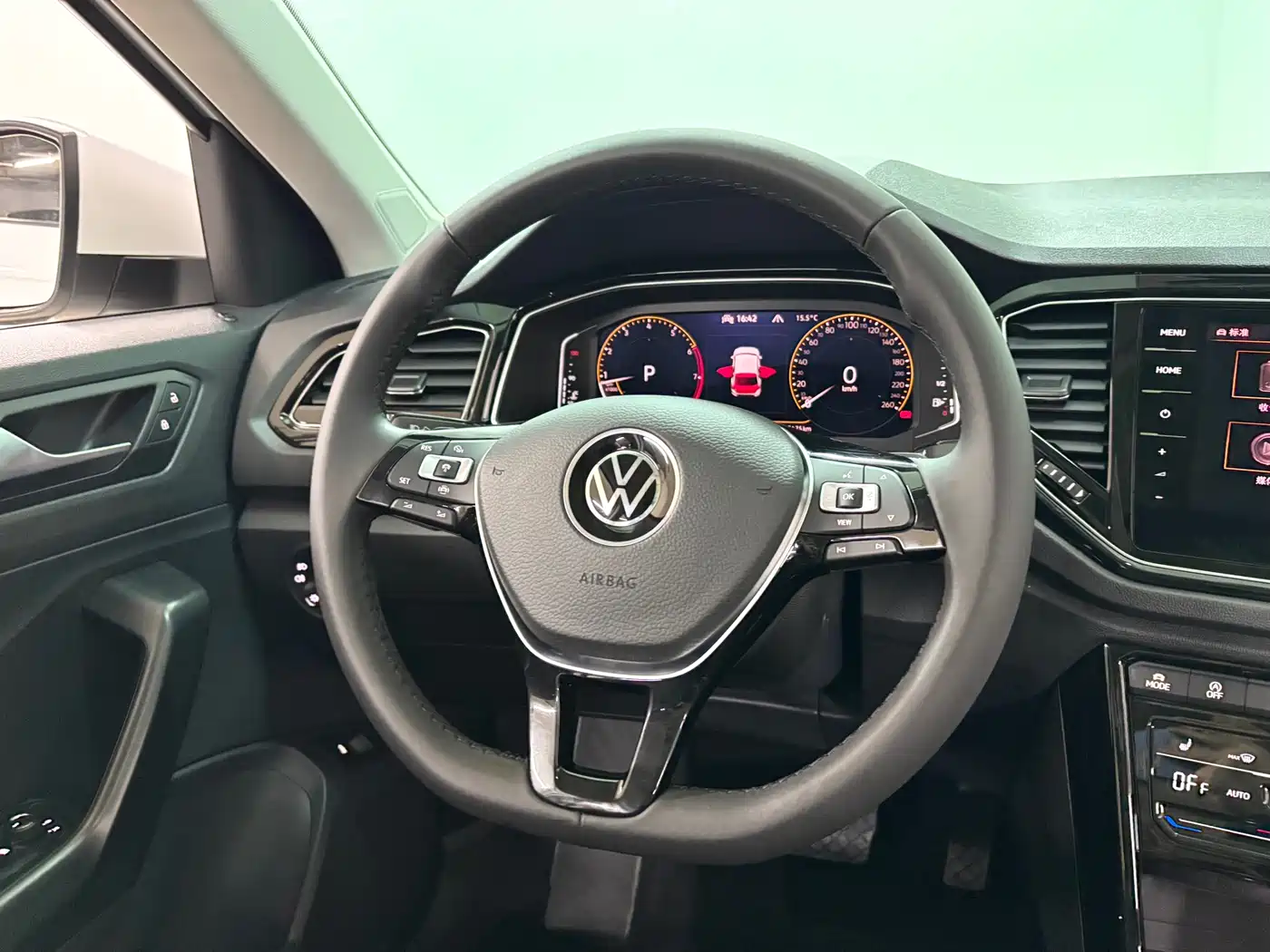 VOLKSWAGEN T ROC EXPLORING SONGS