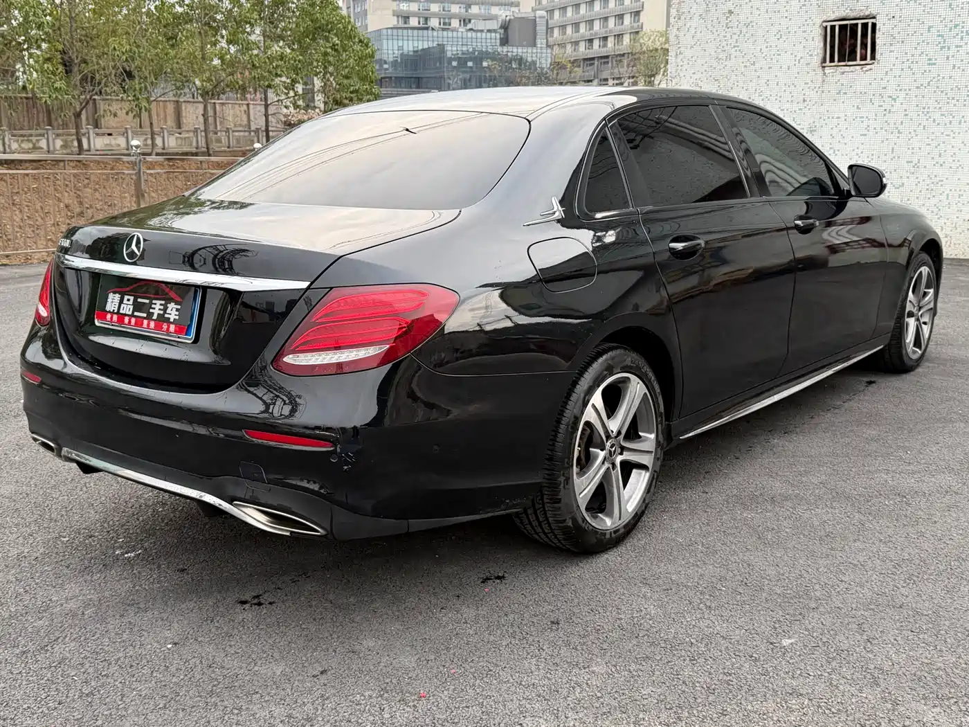 Mercedes-Benz E-Class 2019 E 200 L Sport фото 19