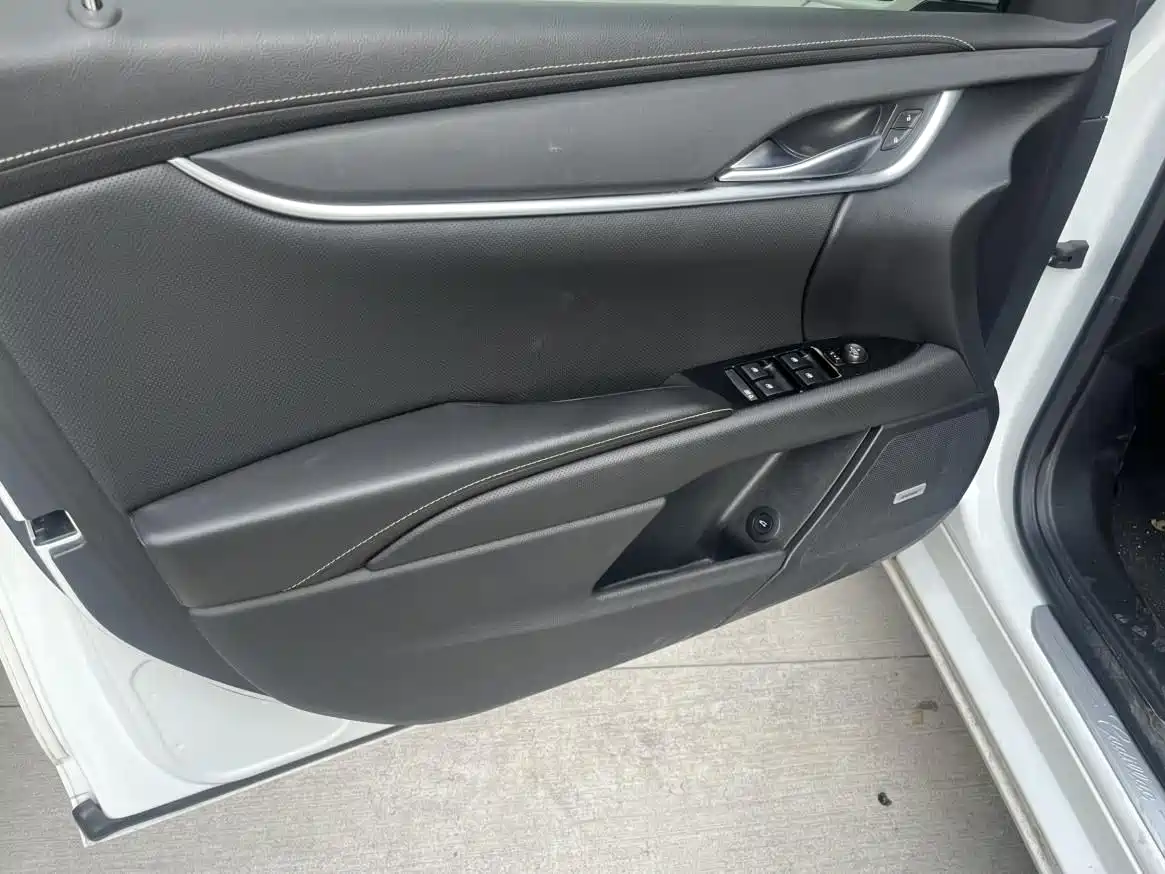 Cadillac XTS 2018 28T Technology фото 5