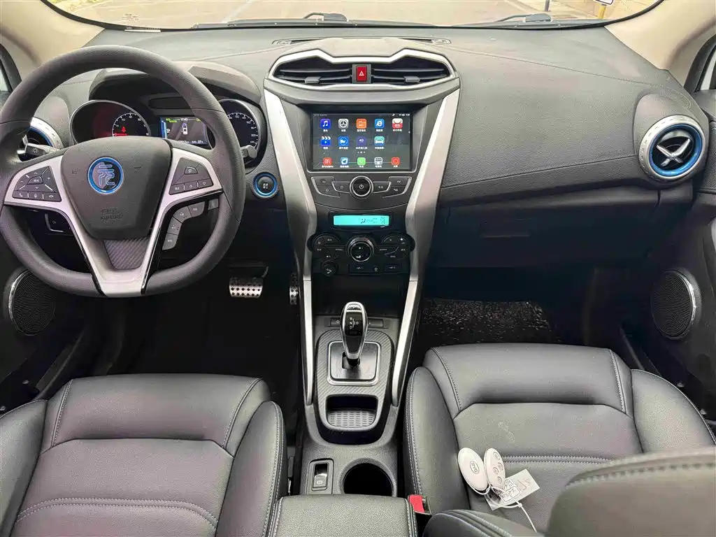 BYD Yuan New Energy 2018 EV360 Smart Connected Cool Type фото 5