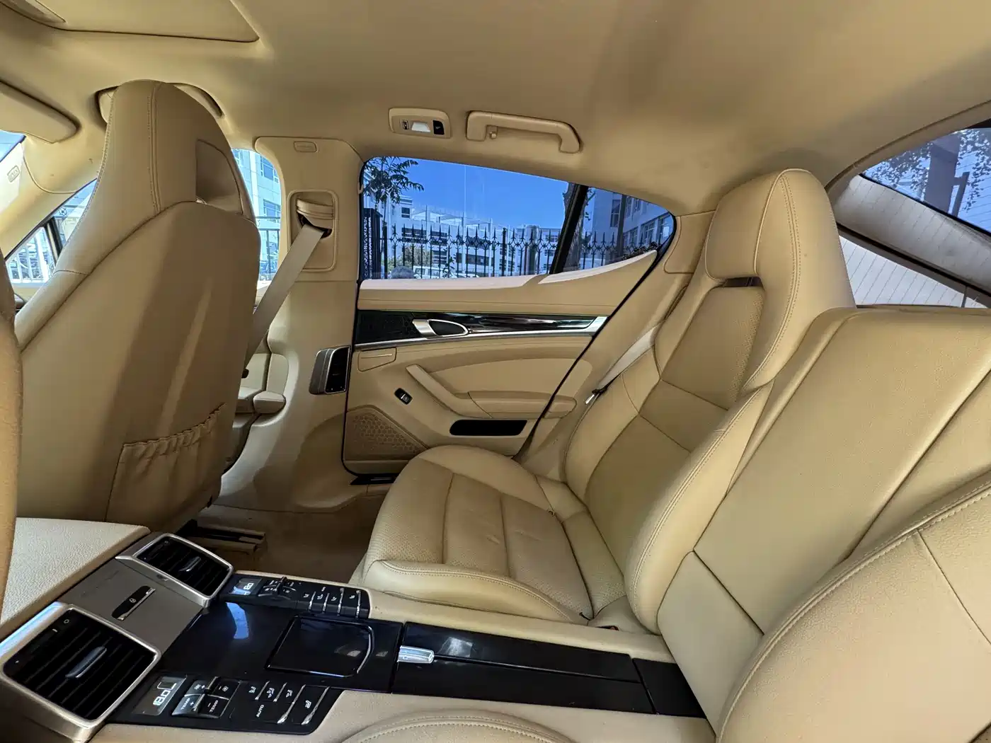 Porsche Panamera 2014 Panamera 4 3.0T фото 13