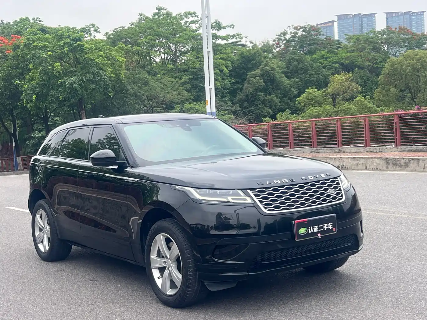 Land Rover Range Rover Velar 2017 P380 R-DYNAMIC S фото 4