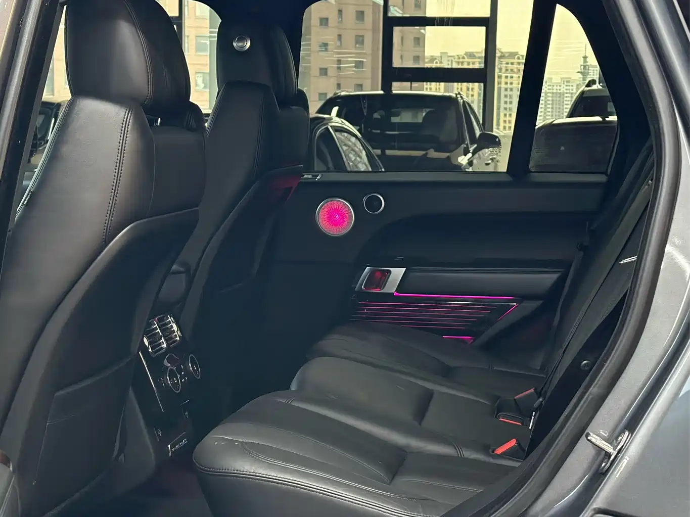 Land Rover Range Rover 2014 3.0 SC V6 Vogue фото 8