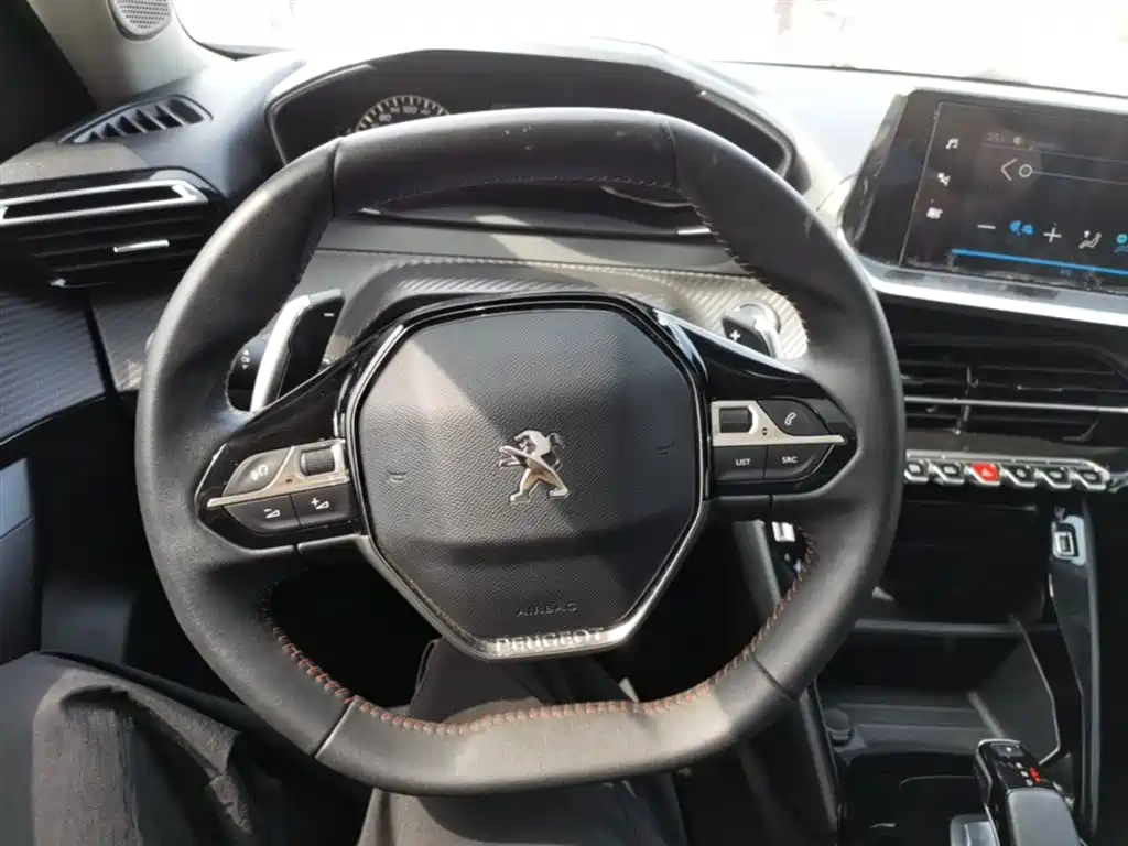 Peugeot 2008 2022 230THP THE ONE фото 17