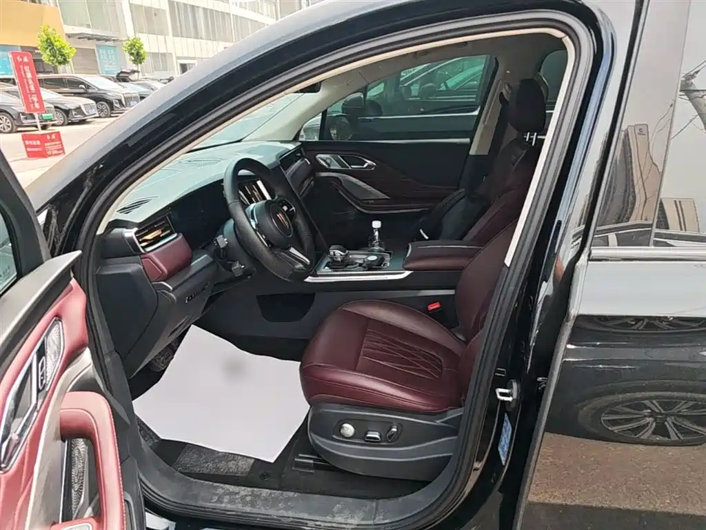Hongqi HS7 PHEV 2024 2.0T PHEV 4WD Flagship Edition 6-seater фото 15