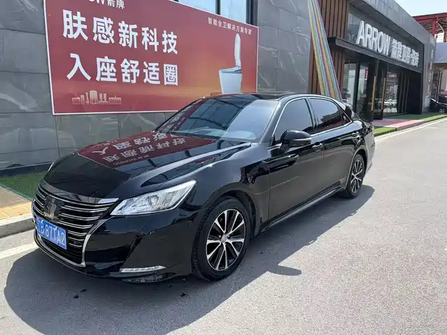 Toyota Crown 2019