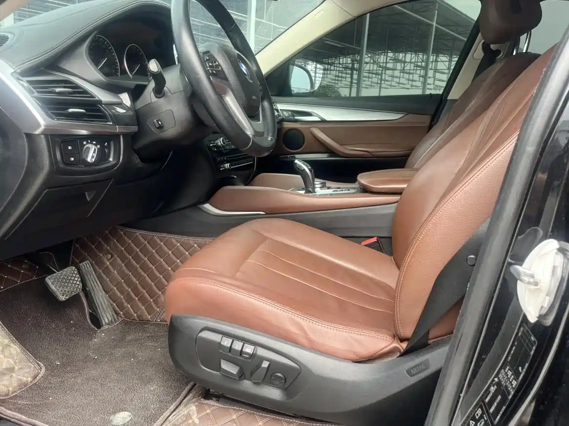 BMW X6 2015 xDrive35i Luxury Model фото 6