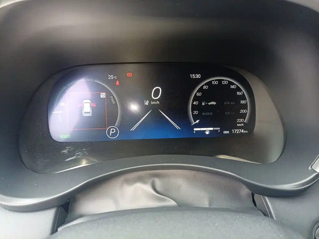 Photo 12 - Toyota Highlander