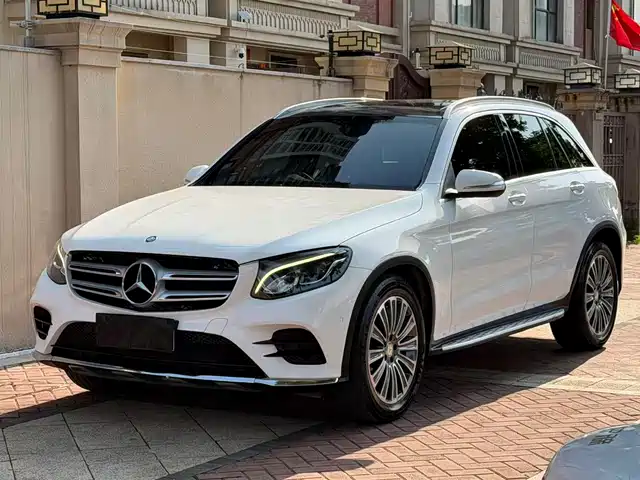 MERCEDES-BENZ GLC