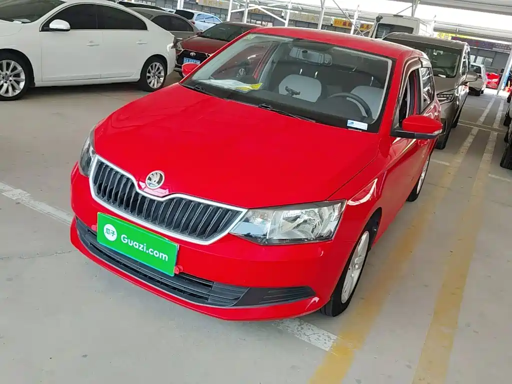 Škoda Fabia 2018 2017 1.4L Auto Car Enjoy Edition