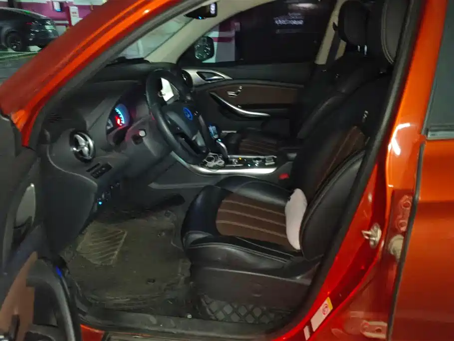 BYD Song New Energy 2017 Song DM 1.5TID Full-time 4WD Premium фото 9