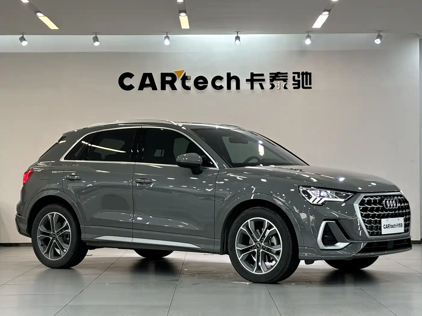 Audi Q3 2024 40 TFSI Fashion Sport фото 9