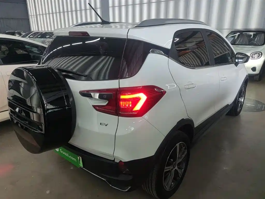 BYD Yuan New Energy 2019 EV535 High Energy Navigation Edition фото 7
