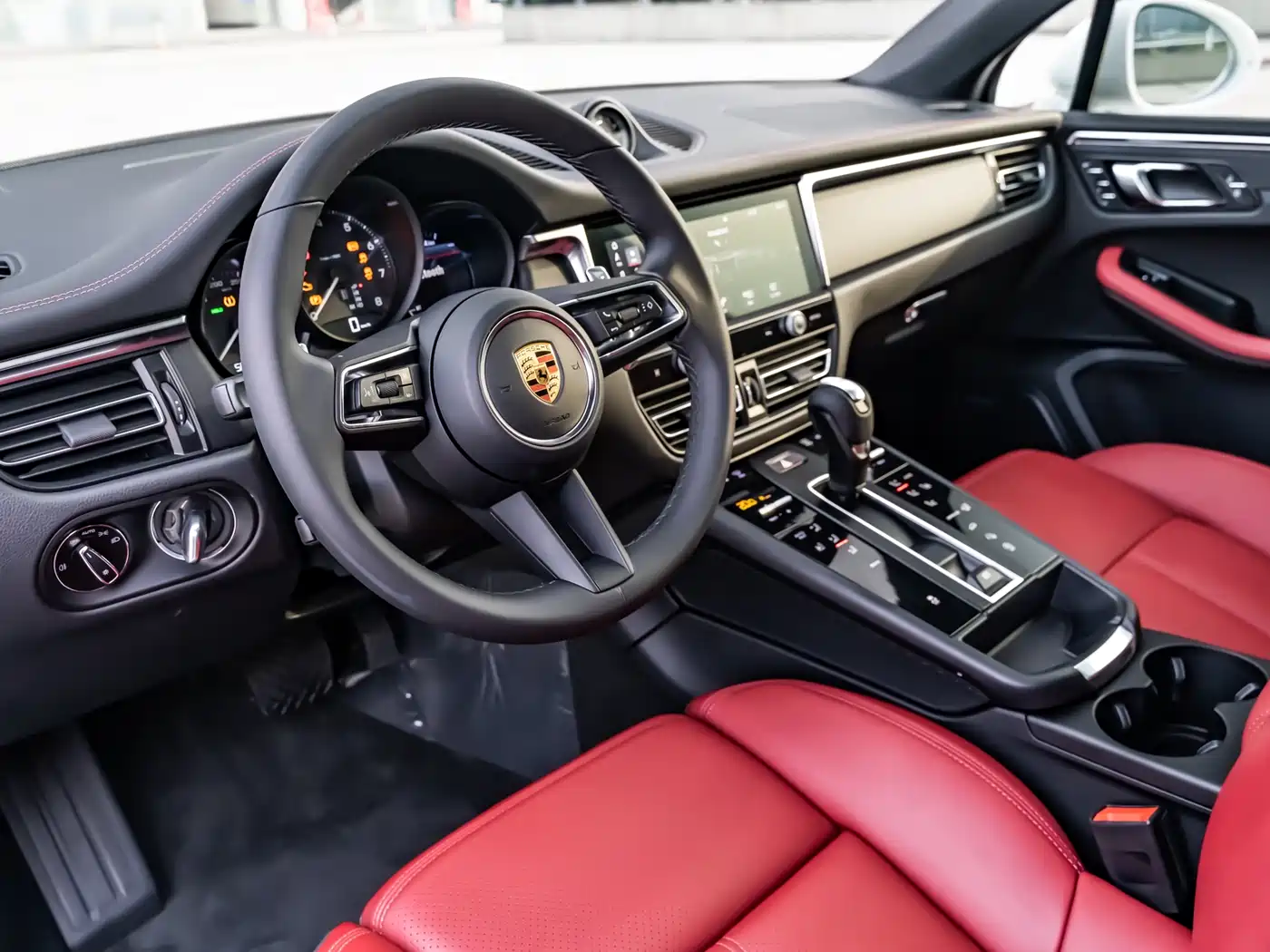 Porsche Macan 2022 Macan 2.0T фото 11