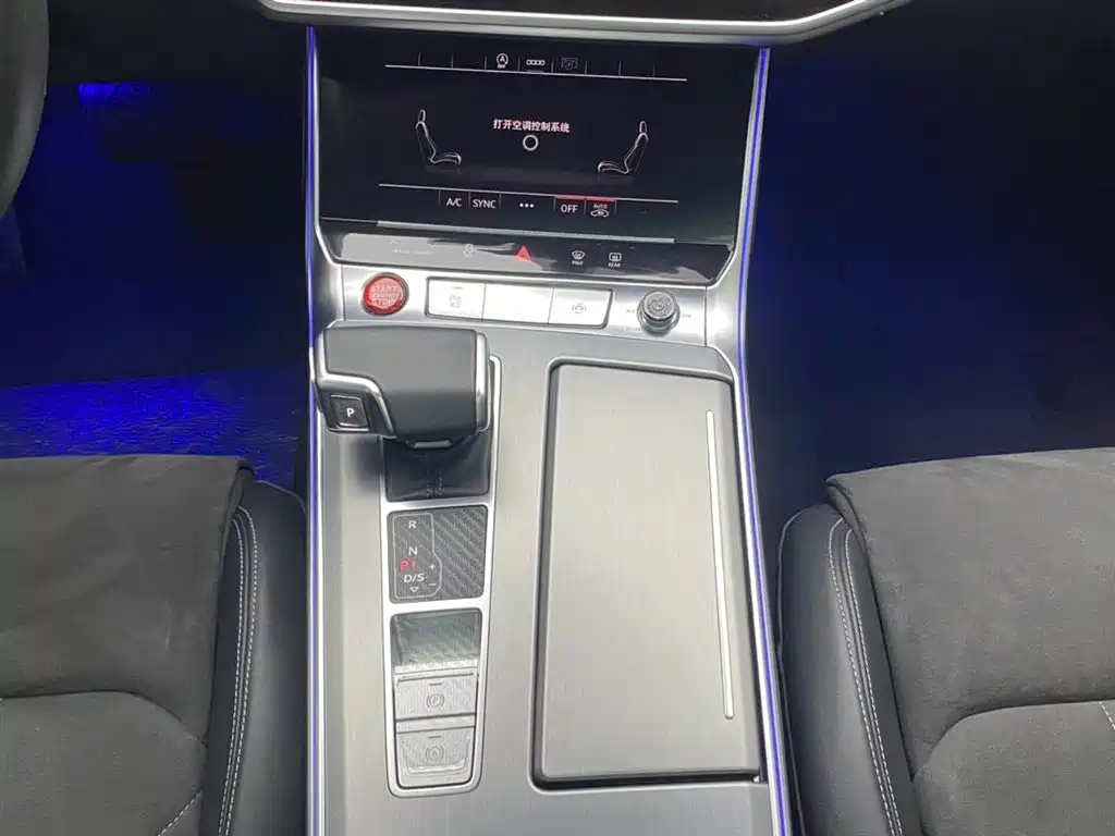 Audi A7L 2024 45 TFSI Luxury фото 21