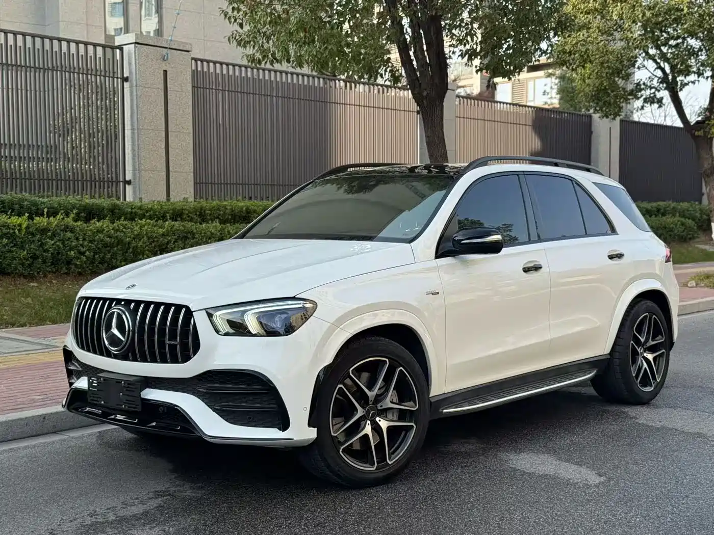 MERCEDES-BENZ GLE AMG