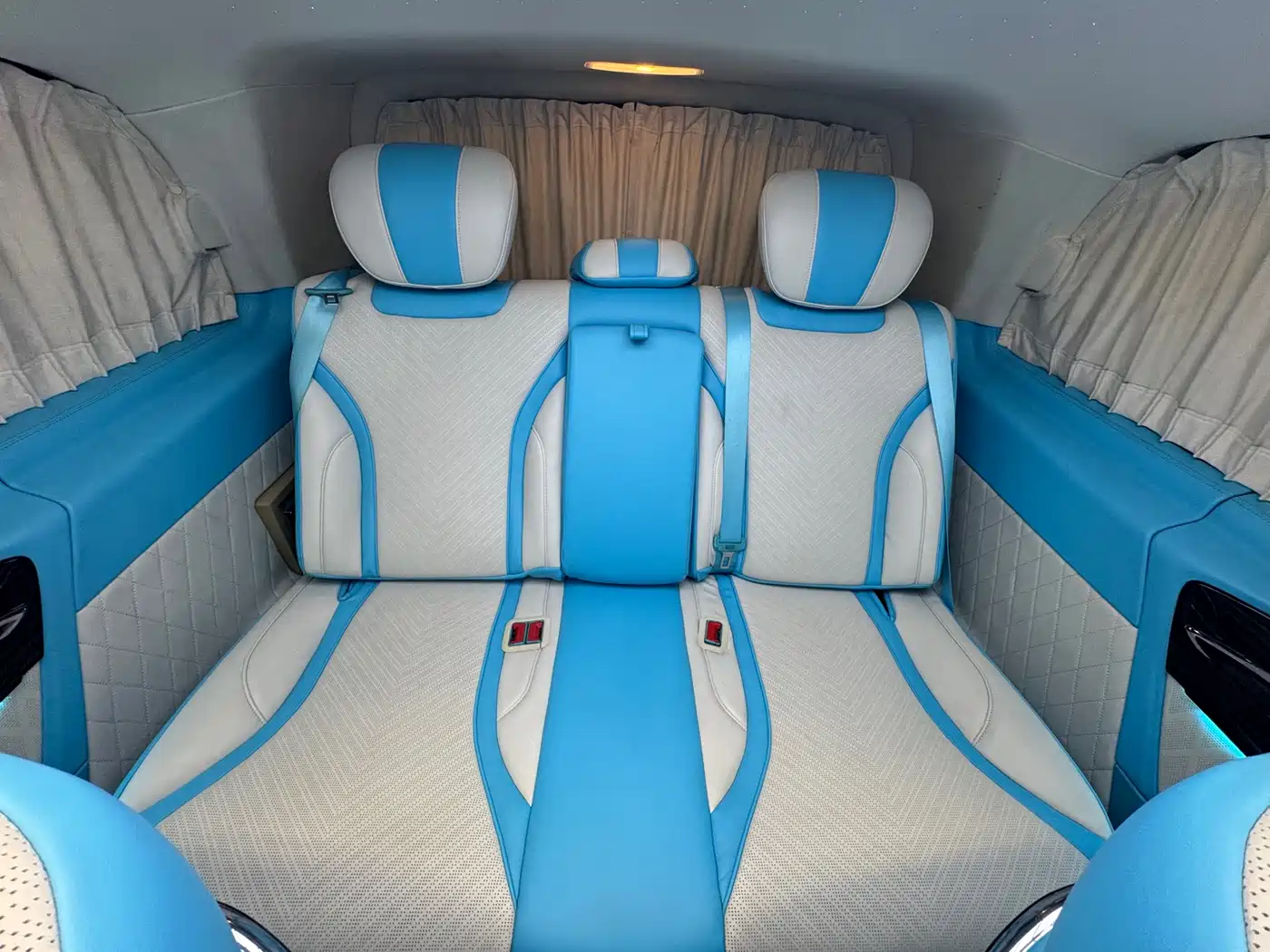 Mercedes-Benz Vito 2021 2.0T Business Edition 7-seater фото 29