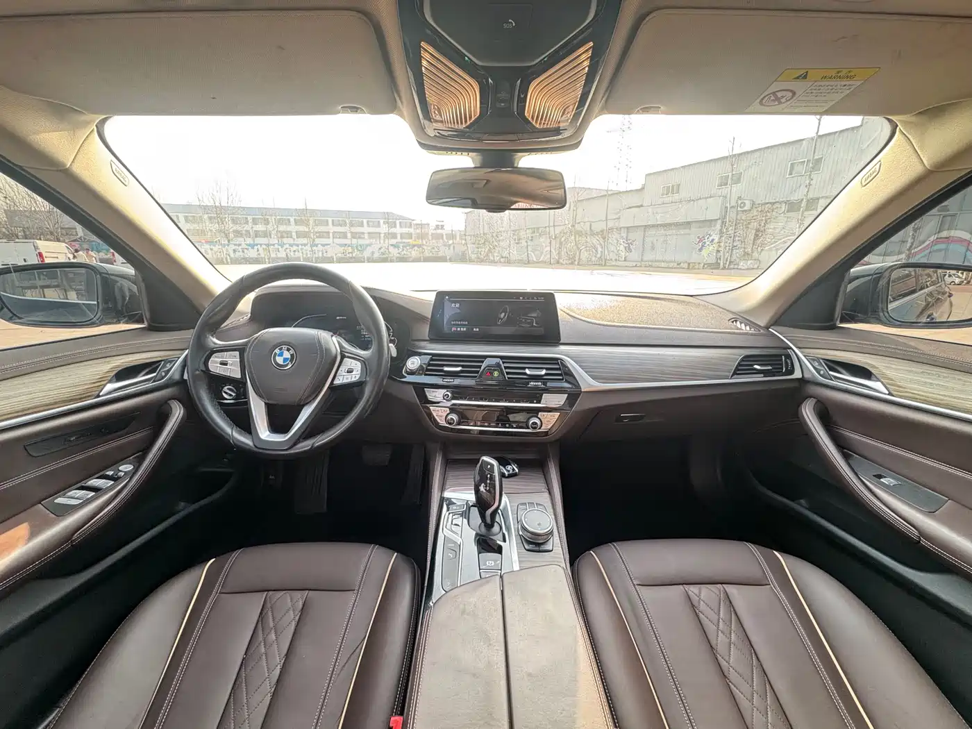 BMW 5 Series New Energy 2020 530Le Luxury Package фото 10