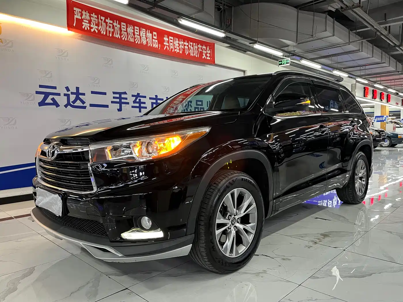Toyota Highlander 2017 2.0T 4WD Elite 7-Seater фото 2