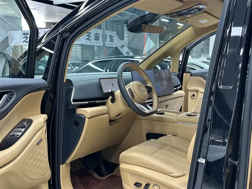 Voyah Auto Voyah Dreamer 2025 PHEV AWD Excellent Kunpeng Edition фото 9