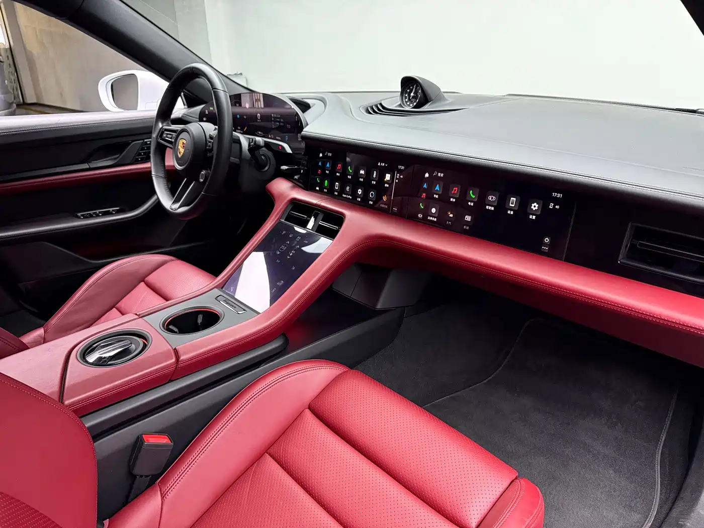 Porsche Taycan 2021 2020 Taycan