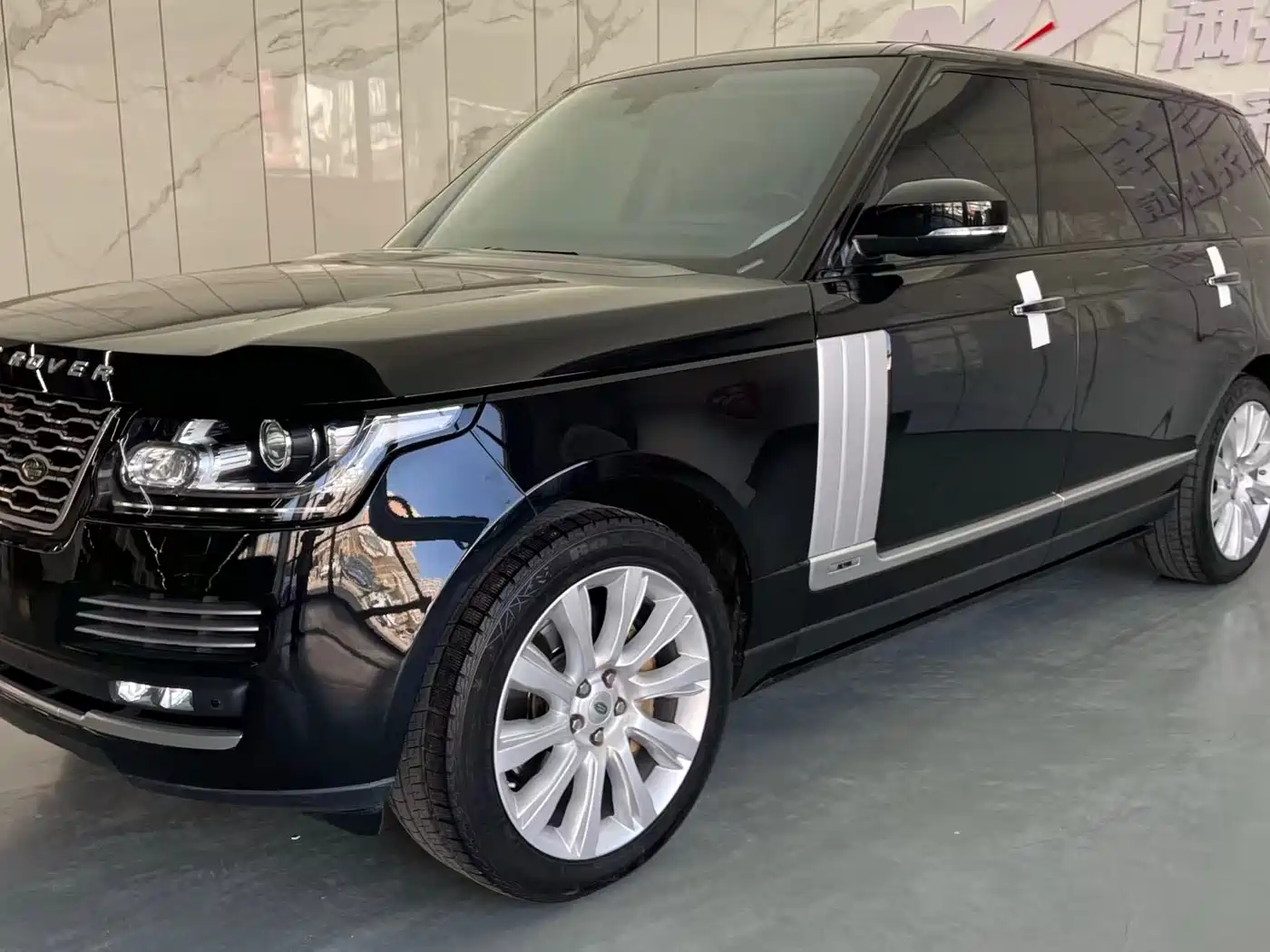 Land Rover Range Rover 2016 3.0 SC V6 Vogue SE Autobiography LWB