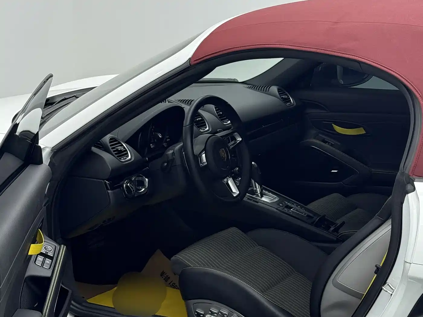 Porsche 718 2019 Boxster T 2.0T фото 8