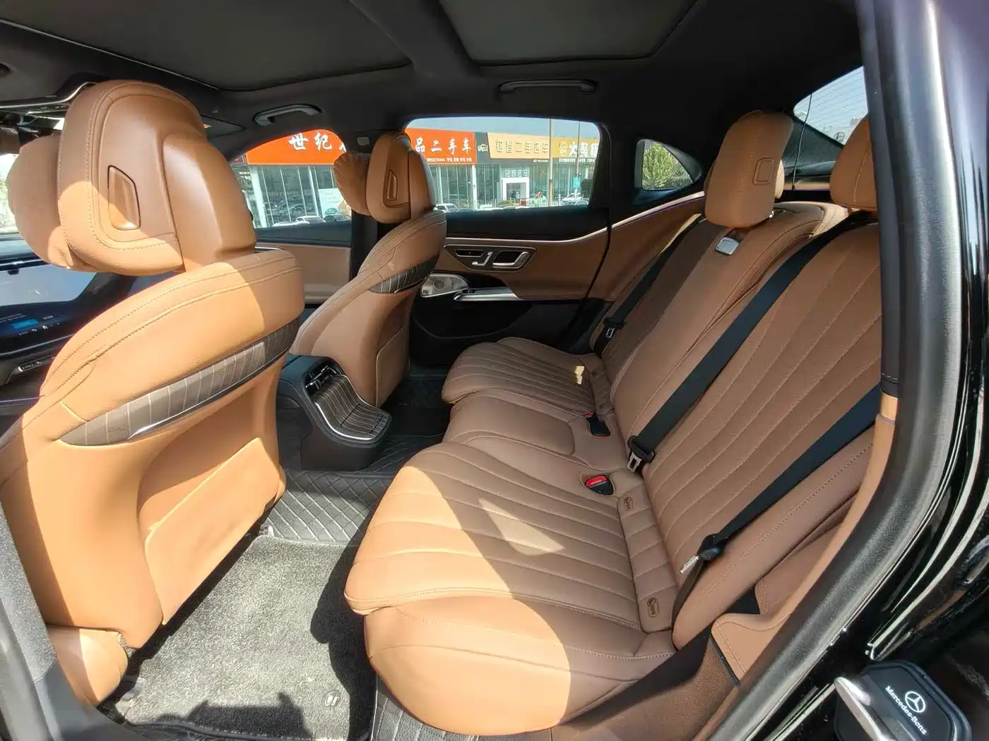 Mercedes-Benz E-Class 2024 Model E 300 L Luxury фото 5