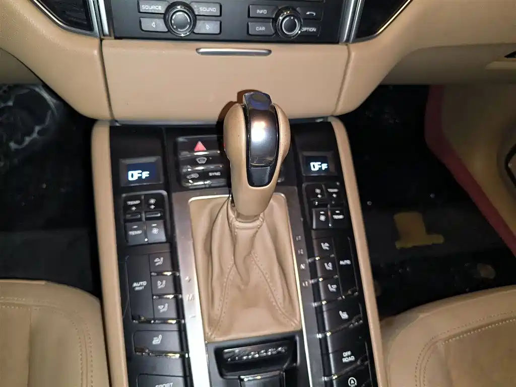 Porsche Macan 2014 Macan 2.0T фото 7