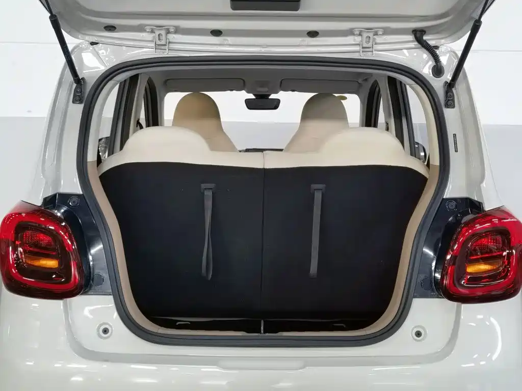 Wuling Motors Hongguang MINIEV 2026 2025 4-Door Advanced