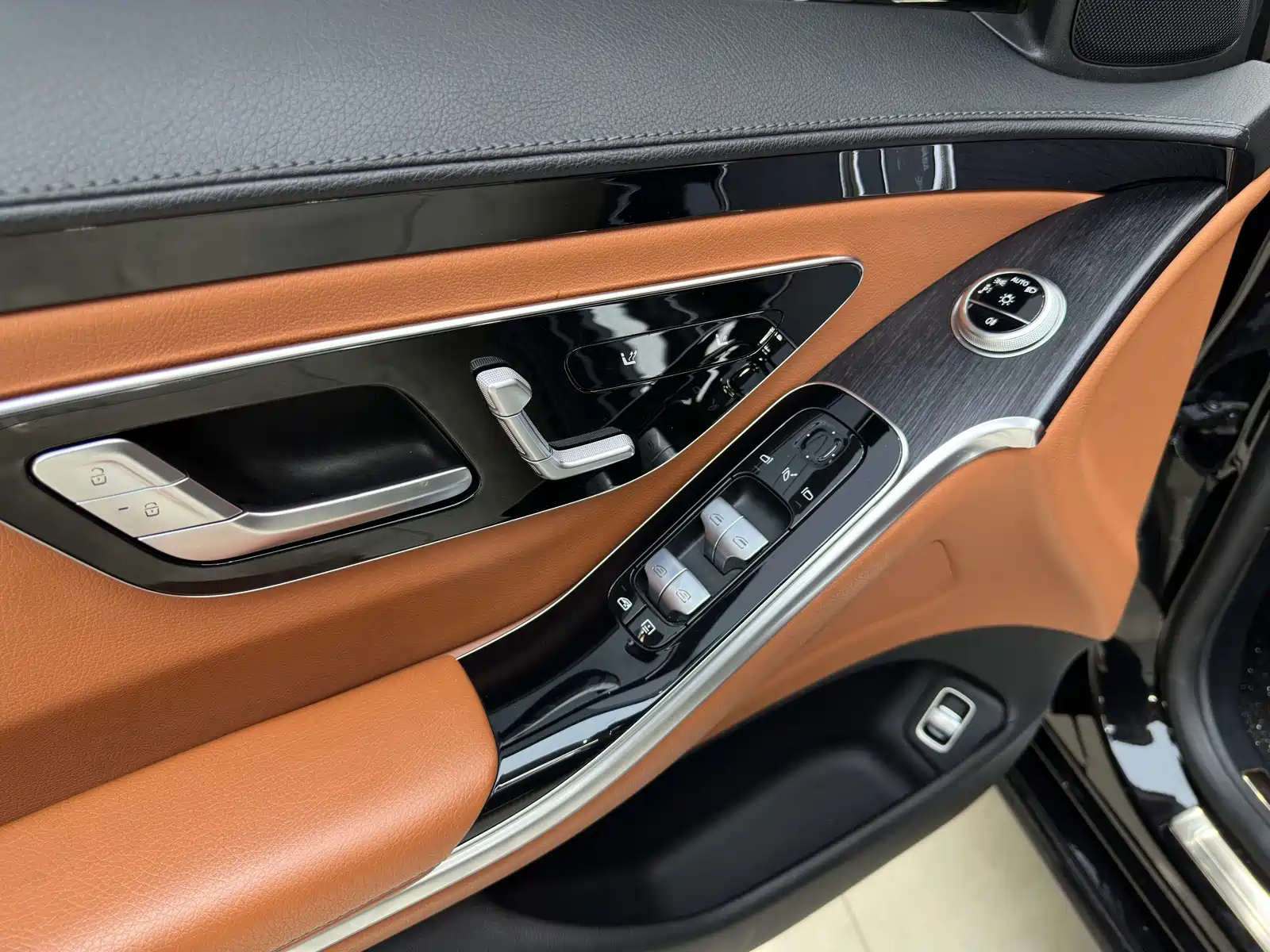 صورة 11 - Mercedes-Benz S-Class