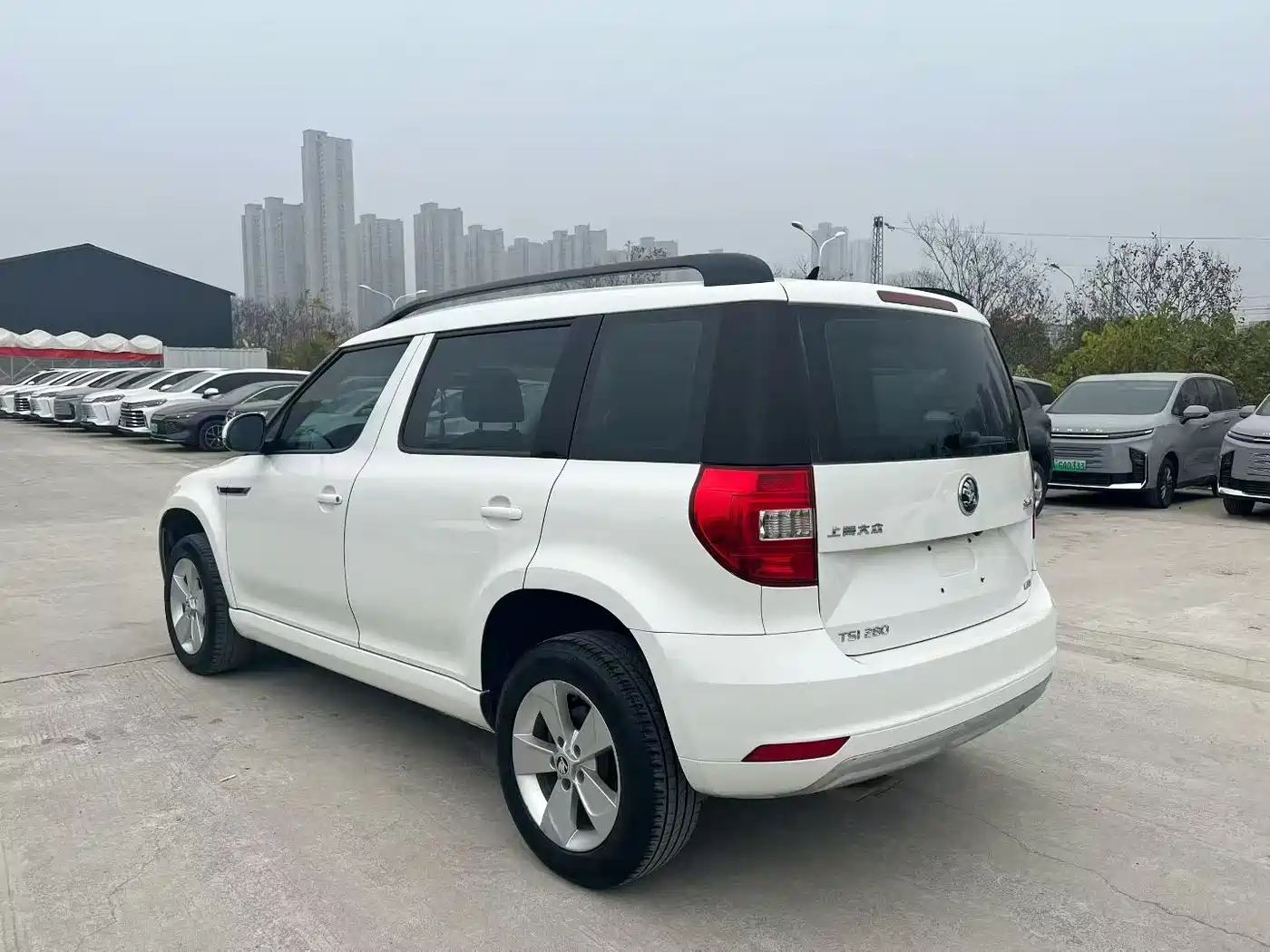 Škoda Yeti 2016 1.4TSI DSG Forward Edition фото 9