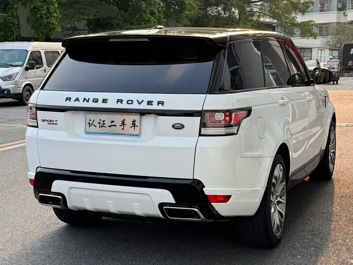 Land Rover Range Rover Sport 2014 3.0 SC V6 HSE DYNAMIC фото 18