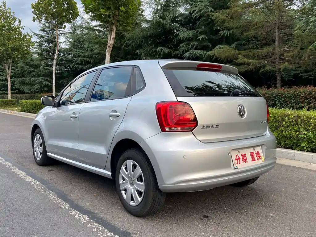 Volkswagen Polo 2013 2013 1.4L Manual Trend Edition