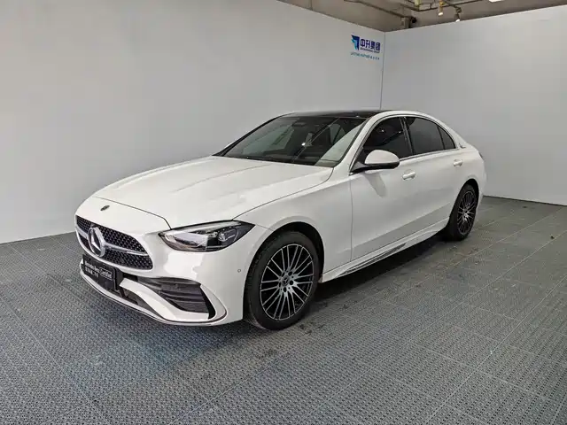 Mercedes-Benz C-Class 2025