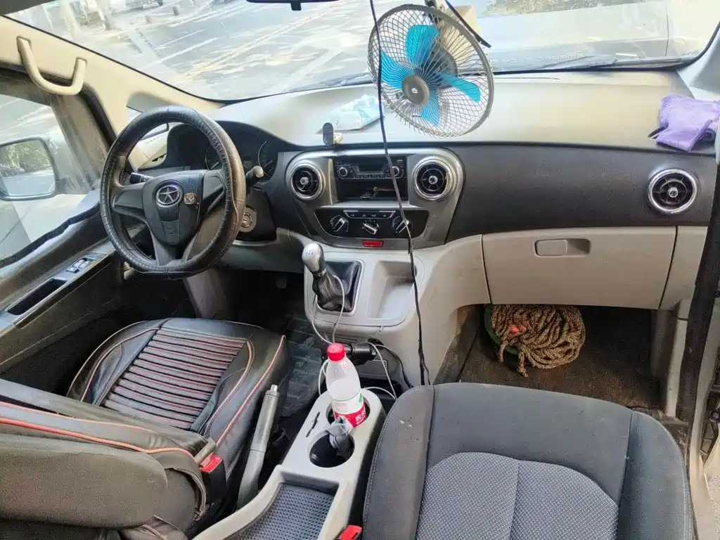 Photo 12 - JAC Refine M3