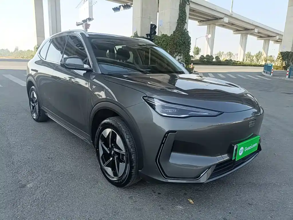 Фото 4 - Geely Galaxy Galaxy E5