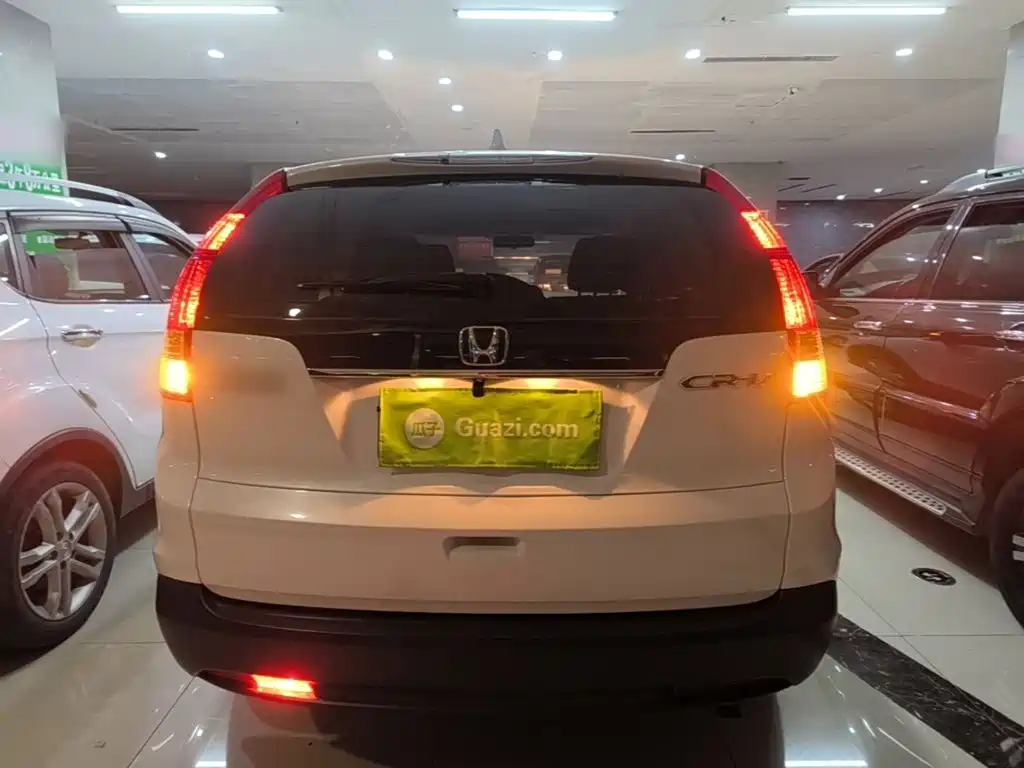 Фото 6 - Honda CR-V