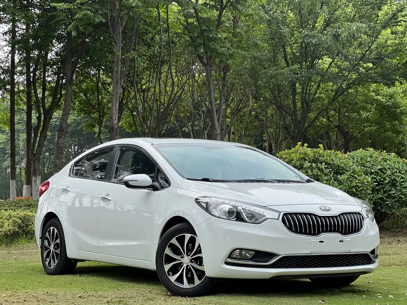 Kia K3 2013 1.6L Automatic GLS фото 14