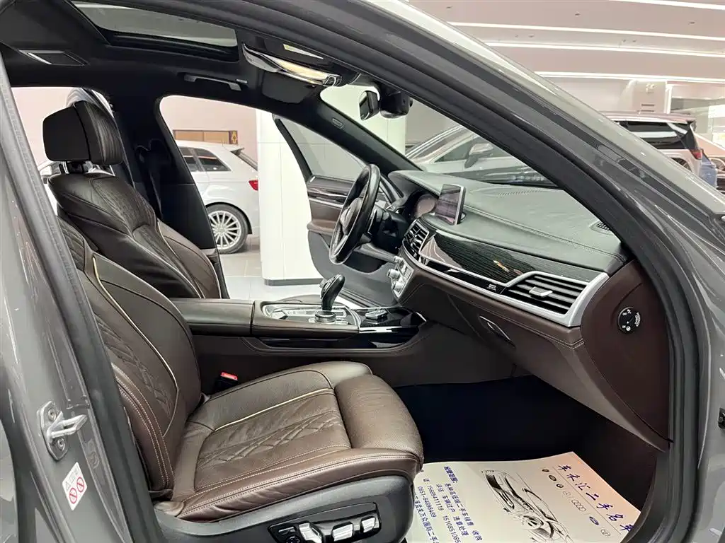 BMW 7 Series 2019 Facelift 730Li M Sport Package фото 7