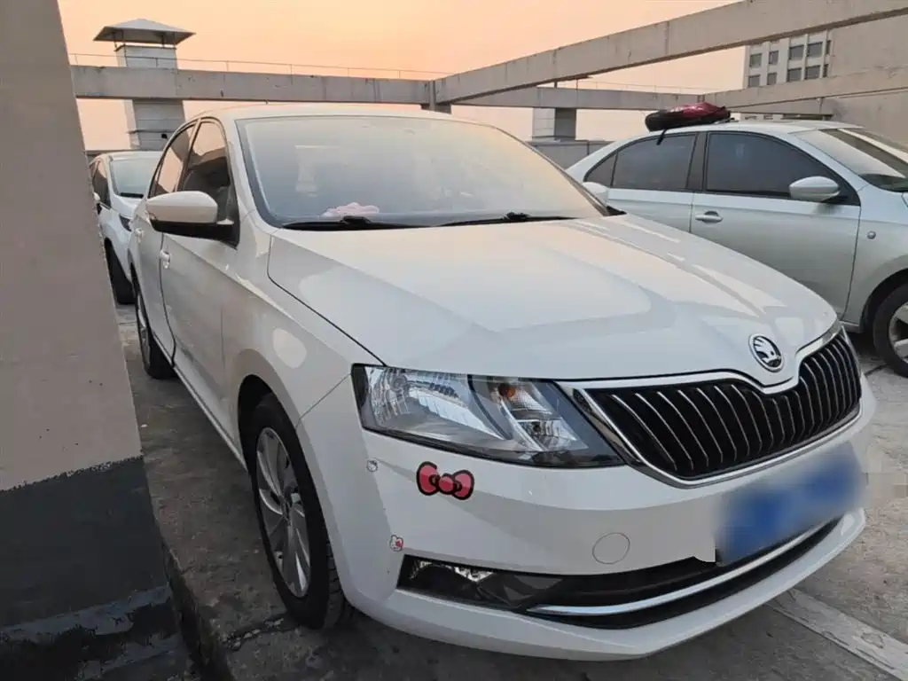 Škoda Rapid 2019 1.5L Automatic Comfort Version China VI фото 4