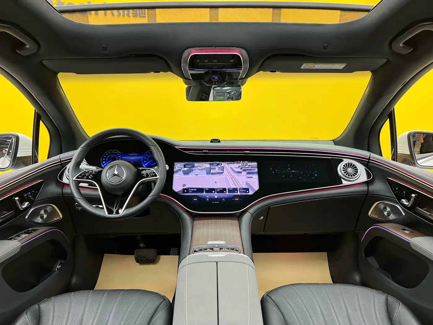 MERCEDES-BENZ EQS SUV