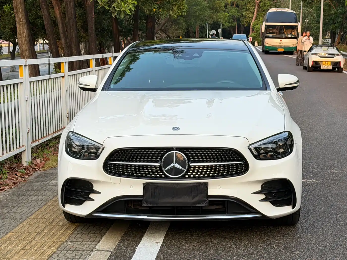  E CLASS