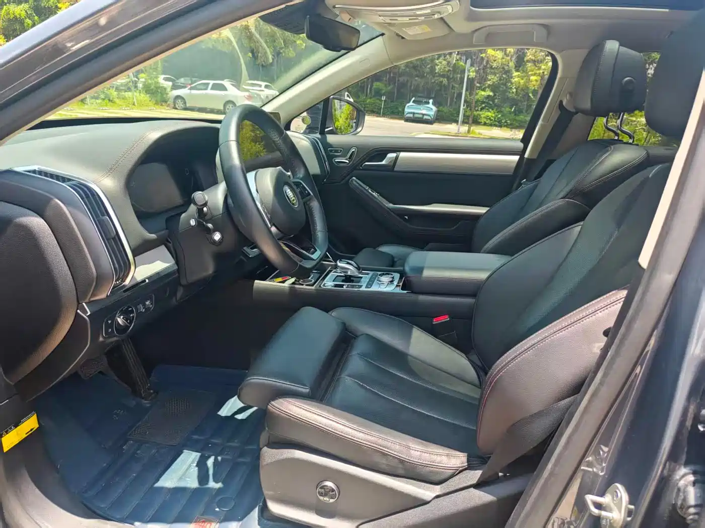 BYD Tang New Energy 2018 DM 2.0T AWD Smart Connection Genesis Edition 7-Seater China V фото 4