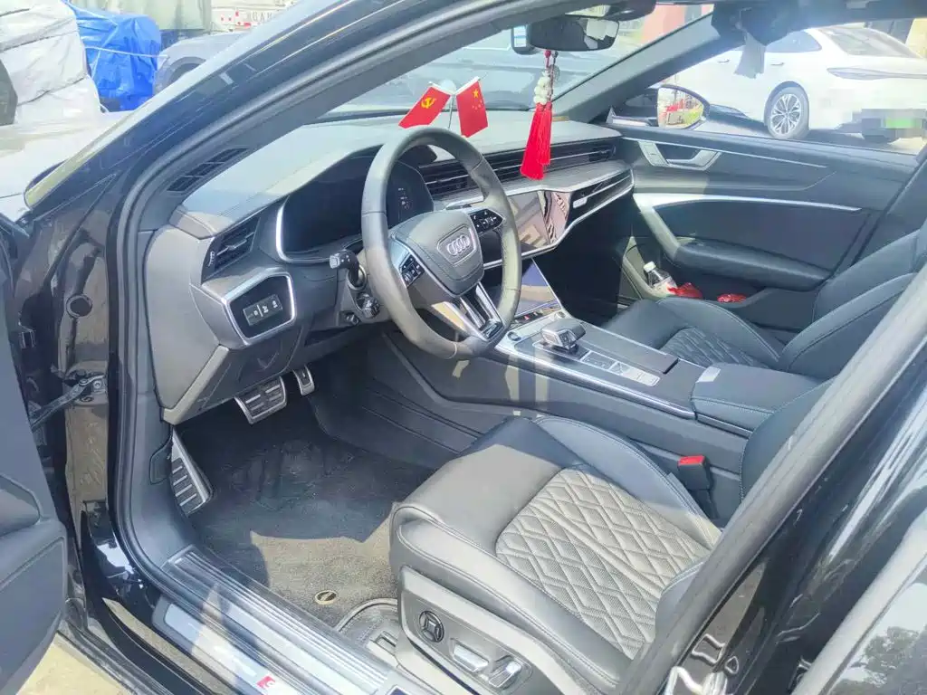 Audi A6L 2026 2026 Model Year 45 TFSI quattro Premium Dynamic