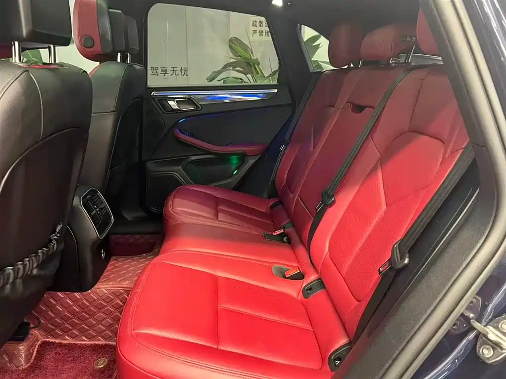 Porsche Macan 2023 Macan 2.0T фото 13